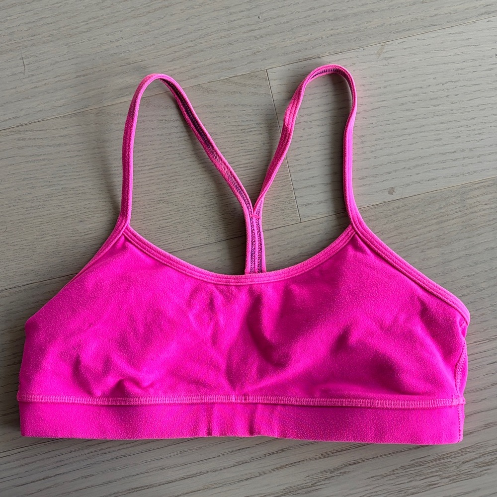 Lululemon sports bra size 6